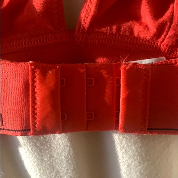 RED CALVIN KLEIN BRALETTE - Picture 4 of 6